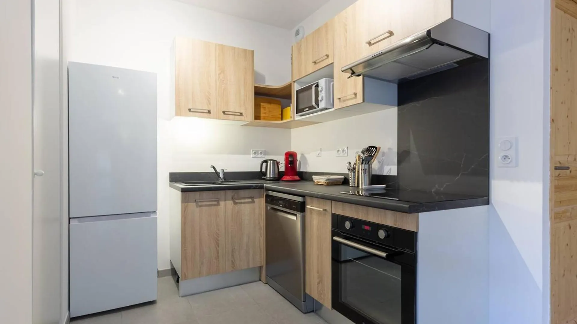 A Loudenvielle, T2 Moderne, Proche Telecabine, Parking, Wifi - Fr-1-695-61 0*, Loudenvielle France